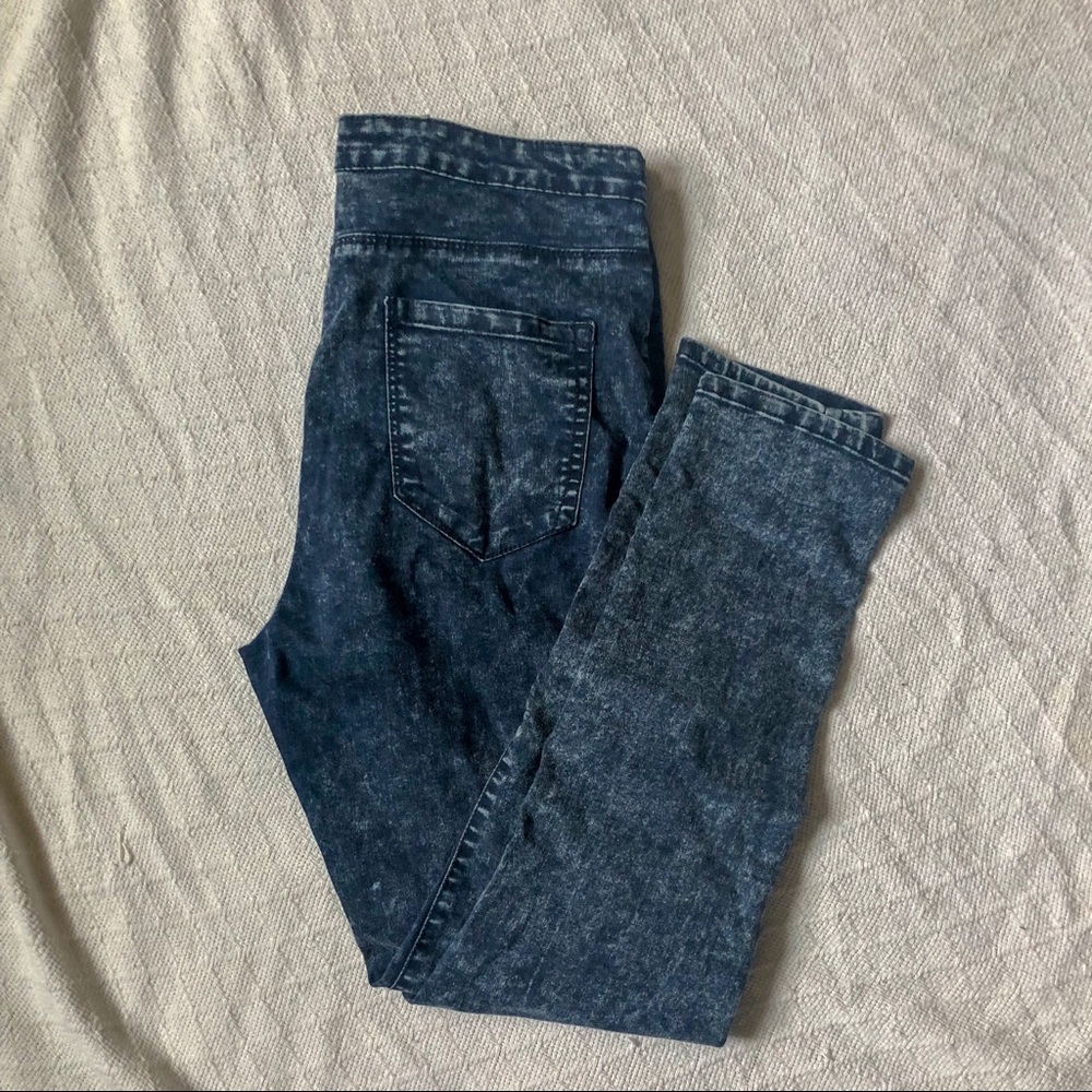 High waisted acid wash jeans